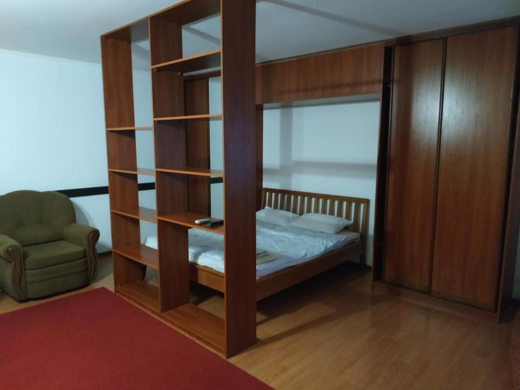 Nice Apartment Near Gulliver Kiev Exterior foto